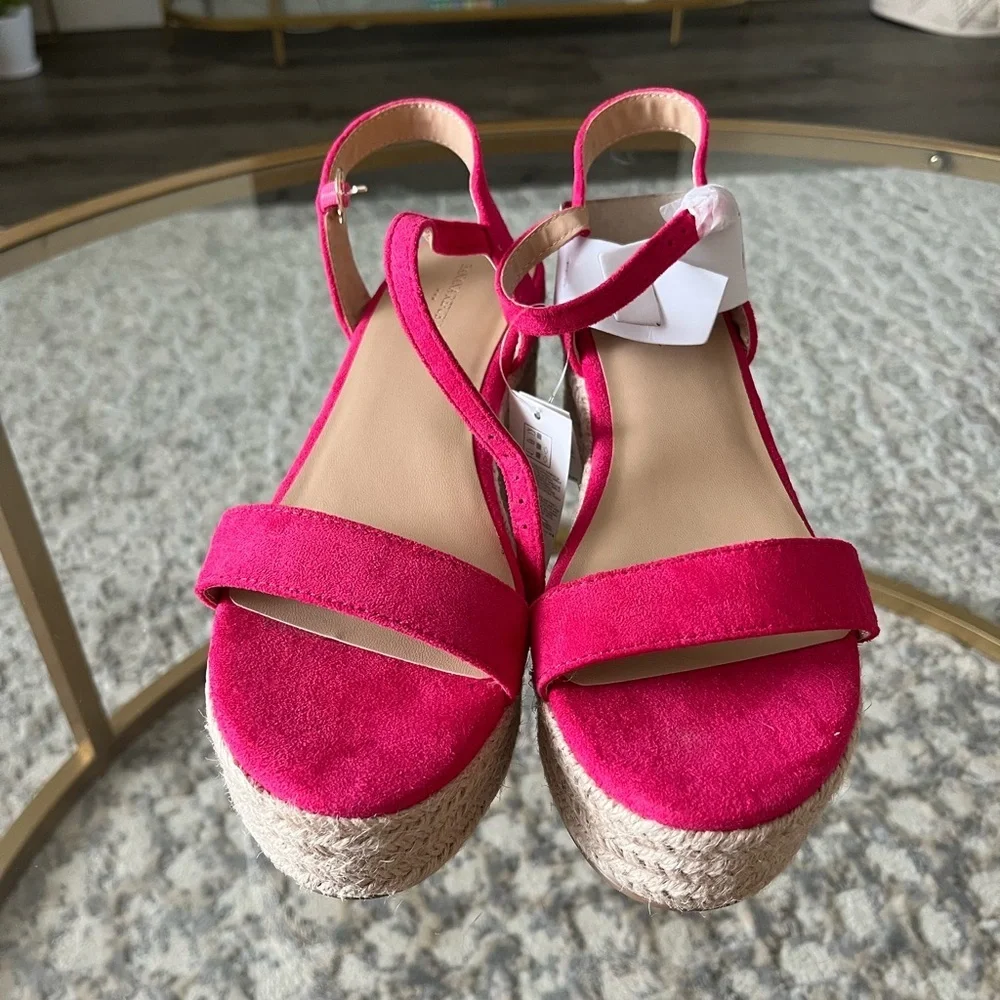 NWT MSRP $125 Banana Republic Platform Strappy Espadrille Rose Pink, Size 8